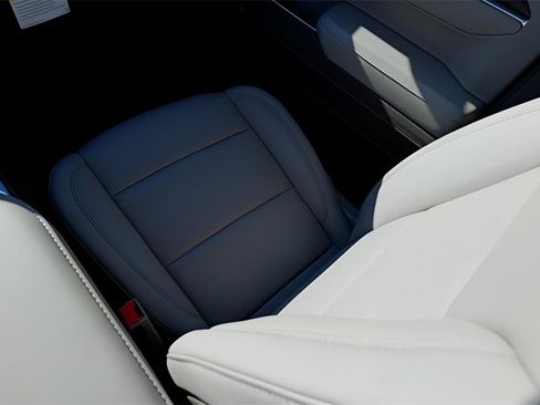 New 2026 GMC Sierra 1500 SLT image 26