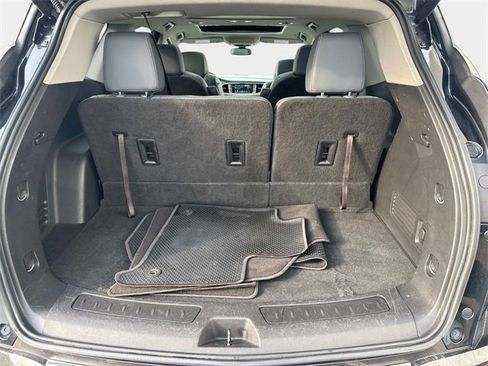 Used 2019 Buick Enclave Essence image 5