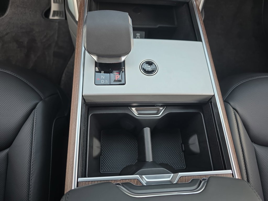 New 2026 Land Rover Range Rover SE AWD/4WD image 26