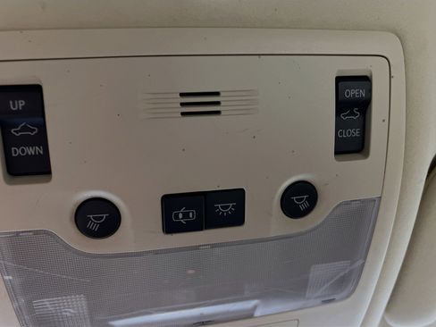 Used 2016 Lexus IS 200t image 22