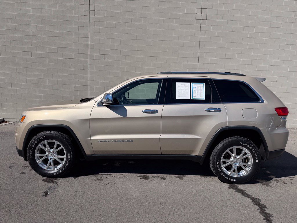 Used 2015 Jeep Grand Cherokee Limited w/ Trailer Tow Group IV AWD/4WD image 2