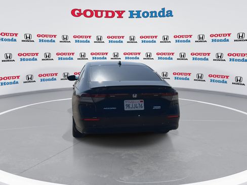 Used 2024 Honda Accord Sport image 7