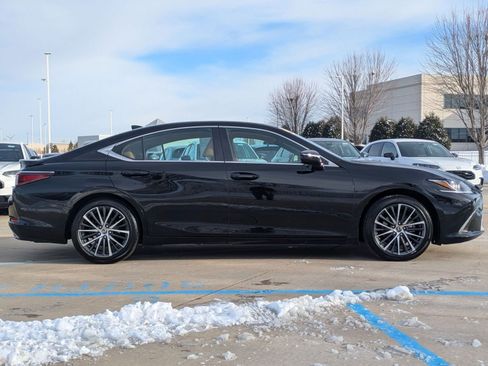 Used 2022 Lexus ES 350 w/ Premium Package image 5