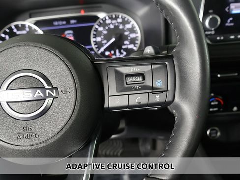 Used 2023 Nissan Rogue SV w/ SV Premium Package image 3