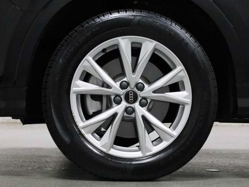 Certified 2025 Audi Q3 2.0T Premium w/ Convenience Package AWD/4WD image 37