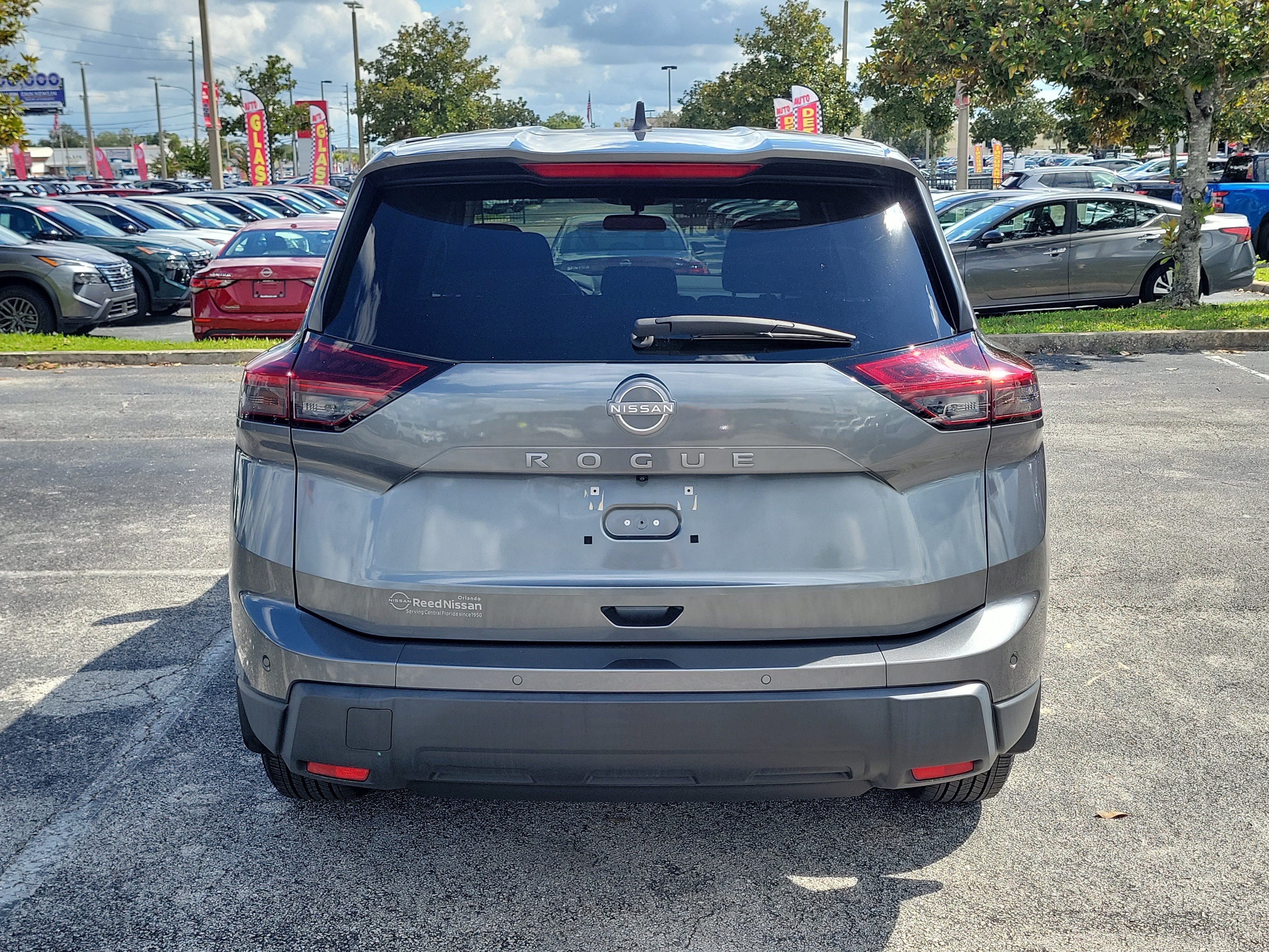 Certified 2024 Nissan Rogue S FWD image 5