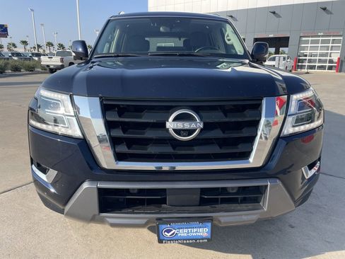 Certified 2023 Nissan Armada SL w/ Captain's Chairs Package image 6