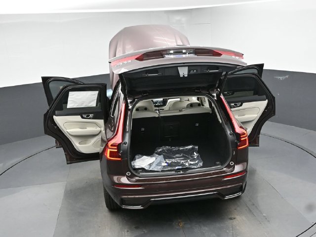 New 2026 Volvo XC60 B5 Ultra w/ Climate Package AWD/4WD image 52