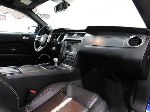 Used 2013 Ford Mustang GT Premium w/ Electronics Pkg RWD image 82