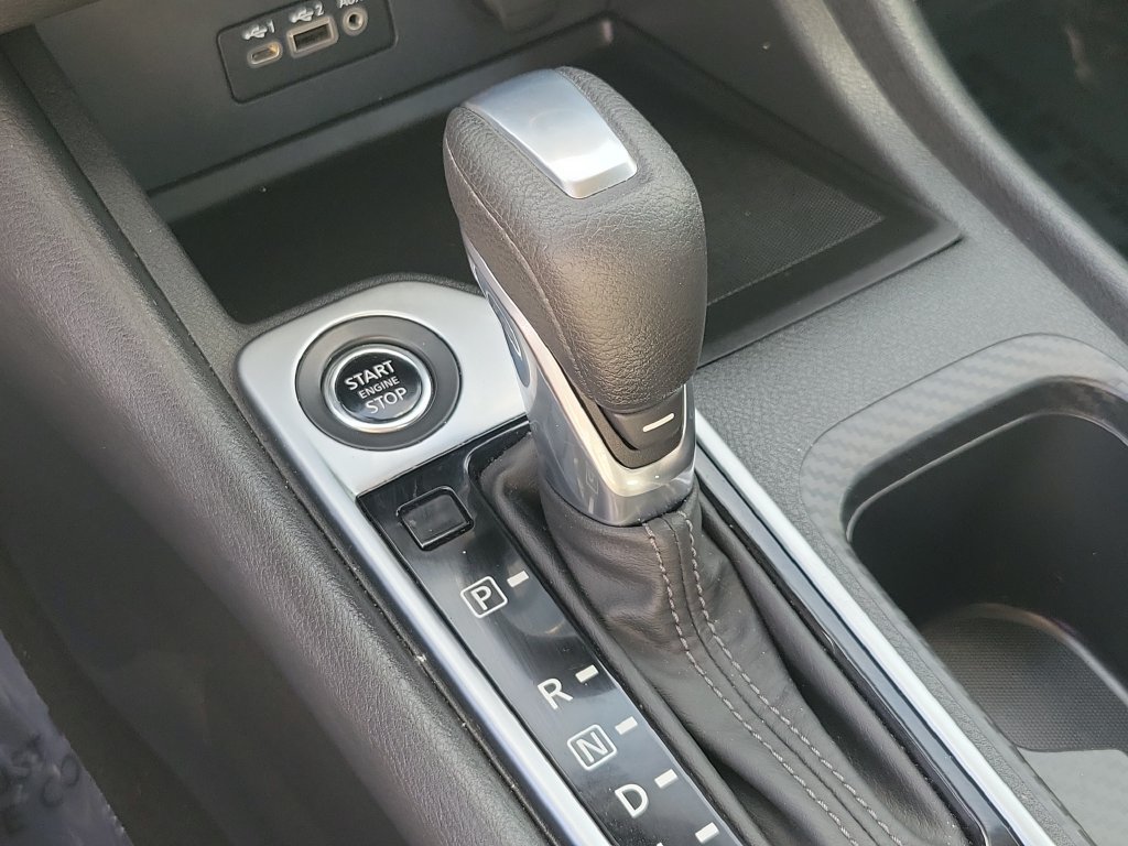 Used 2022 Nissan Sentra SV w/ Lighting Package FWD image 27