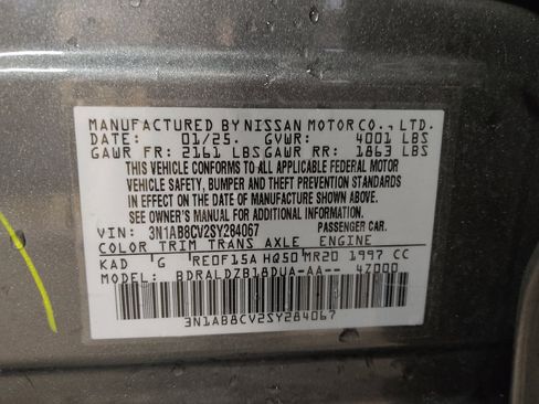 Used 2025 Nissan Sentra SV FWD image 33