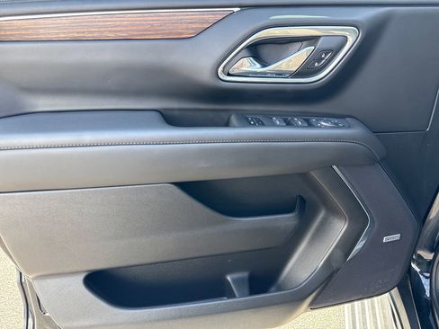 Used 2024 Chevrolet Tahoe High Country image 17