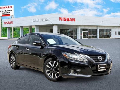 Used 2016 Nissan Altima 2.5 SL w/ 2.5 Technology w/LED Package FWD image 1