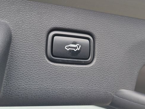 Used 2023 Kia Sportage X-Line w/ X-Line Premium Package image 9