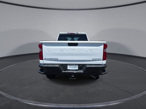 Used 2024 Chevrolet Silverado 2500 Custom w/ Custom Value Package AWD/4WD image 12