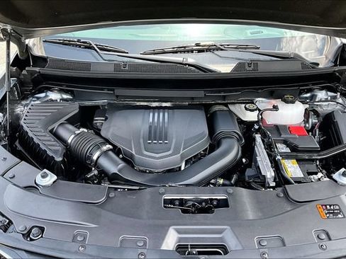 Used 2026 Chevrolet Traverse LT w/ Driver Confidence Package FWD image 30