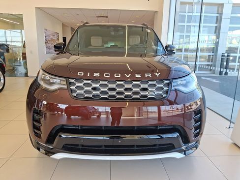 New 2026 Land Rover Discovery Limited Edition AWD/4WD image 6