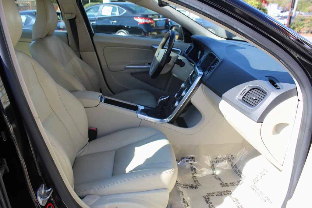 Used 2016 Volvo S60 T5 Premier w/ Convenience Package FWD image 30