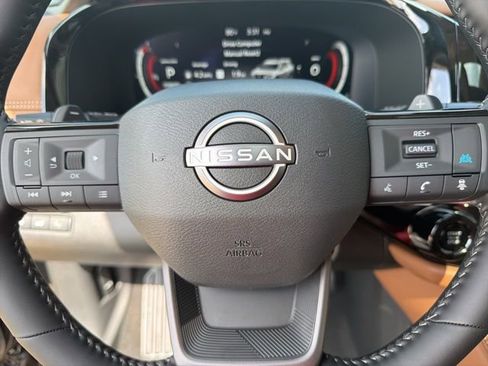 New 2026 Nissan Pathfinder Platinum FWD image 13