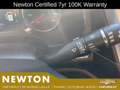Used 2023 GMC Acadia SLE FWD image 16