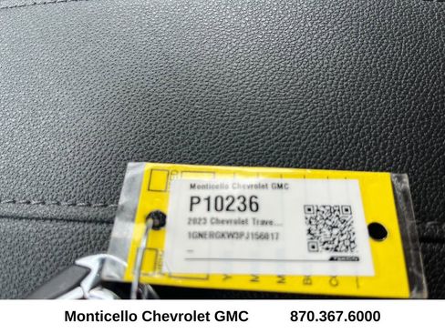 Used 2023 Chevrolet Traverse LT FWD image 23