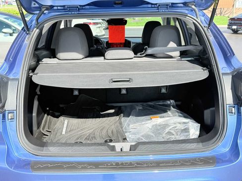 Used 2025 Subaru Crosstrek 2.0i Premium image 30