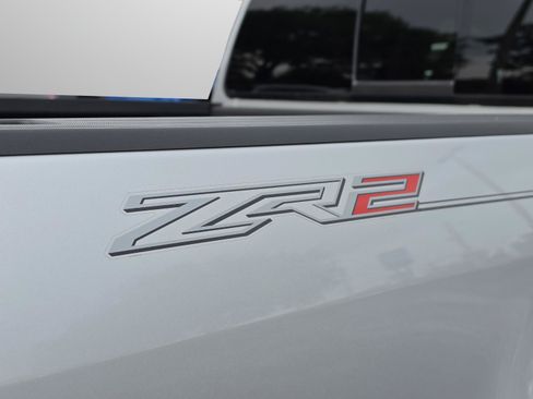 Used 2020 Chevrolet Colorado ZR2 AWD/4WD image 39