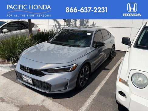 Used 2025 Honda Civic Sport Touring image 1