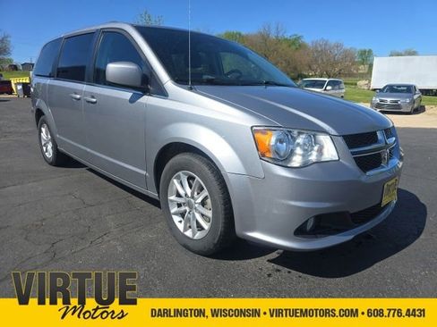 Used 2019 Dodge Grand Caravan SXT FWD image 1