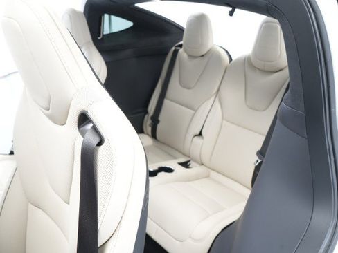 Used 2024 Tesla Model X Plaid image 59