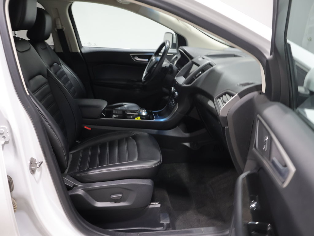 Used 2020 Ford Edge SEL w/ Convenience Package AWD/4WD image 22