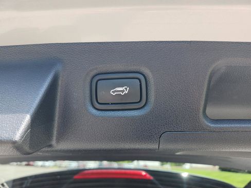 Used 2023 Hyundai Santa Fe Limited AWD/4WD image 11