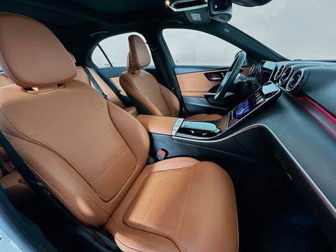 Used 2025 Mercedes-Benz C 300 Sedan image 31