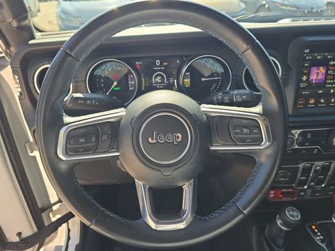 Used 2022 Jeep Wrangler Unlimited Rubicon 4xe AWD/4WD image 29