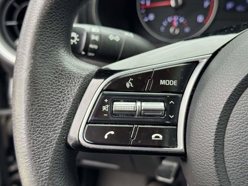 Used 2021 Kia Forte LXS image 17