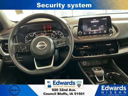 Used 2022 Nissan Rogue SV AWD/4WD image 17