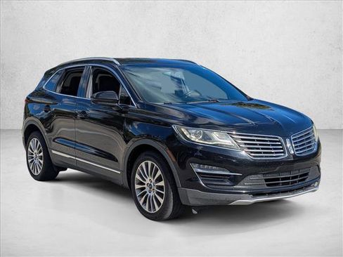 Used 2017 Lincoln MKC Reserve image 3