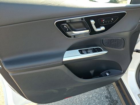 New 2026 Mercedes-Benz GLC 300 4MATIC image 7