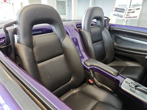 Used 2004 Chevrolet SSR w/ Preferred Equipment Group image 14