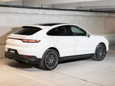 Certified 2021 Porsche Cayenne S AWD/4WD image 9
