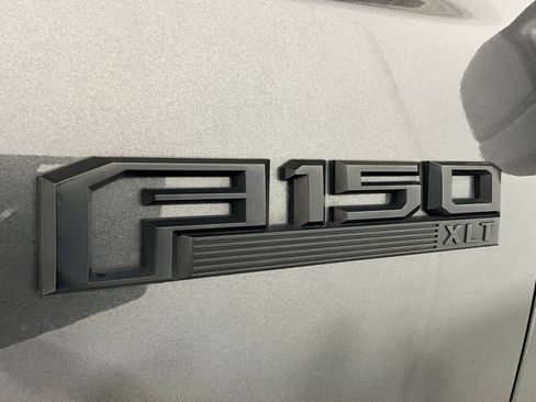 Used 2018 Ford F150 XLT w/ Equipment Group 302A Luxury AWD/4WD image 11