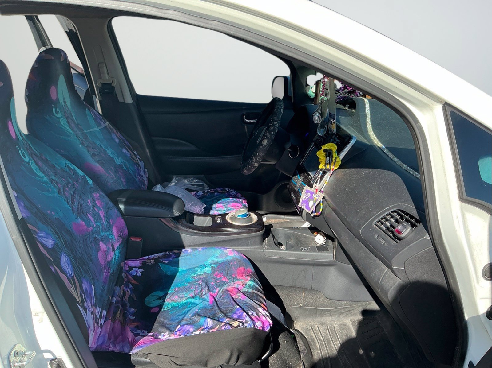 Used 2013 Nissan Leaf SL w/ Premium Pkg FWD image 14