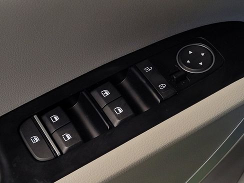 Used 2024 Kia Soul LX w/ Option Group 015 image 27