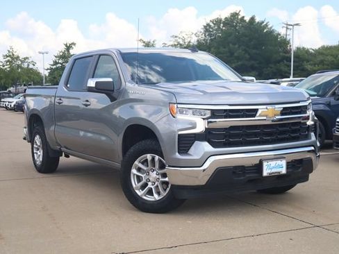 Used 2024 Chevrolet Silverado 1500 LT AWD/4WD image 3