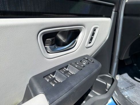 Certified 2025 Honda Pilot Elite image 10