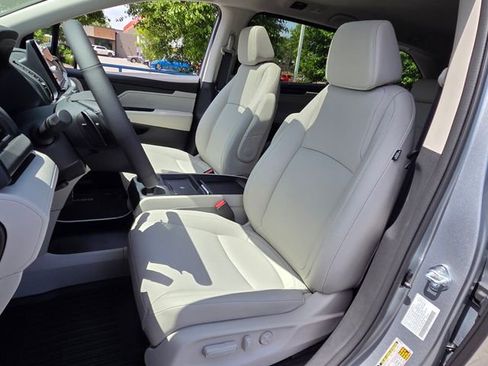 New 2026 Honda Odyssey EX-L image 8