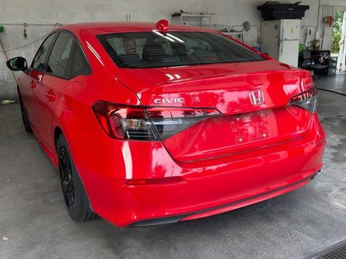 Used 2024 Honda Civic Sport image 4