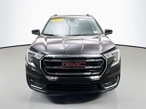 Used 2024 GMC Terrain AT4 w/ Infotainment Package II image 2