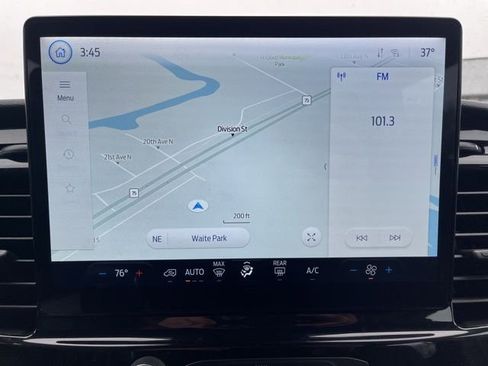 Used 2023 Ford Transit 350 XLT image 17