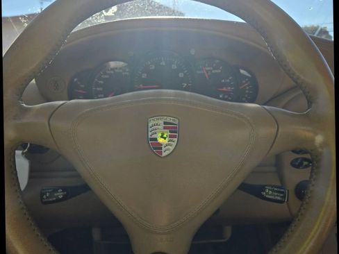 Used 2001 Porsche 911 Carrera 4 image 18